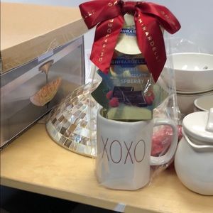 Rae Dunn Christmas xoxo gift mug